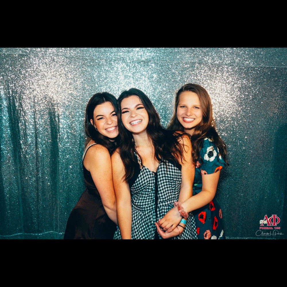 Meet your Posher, Lizzie